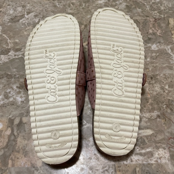 Cat & Jack Pink Moccasins with Gold Stars - Picture 4 of 4